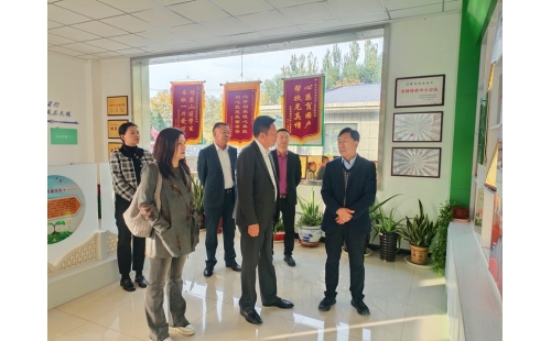 金鳳區(qū)黨委常委、統(tǒng)戰(zhàn)部部長韓廷鋒蒞臨銀川伊百盛調(diào)研民族團(tuán)結(jié)進(jìn)步創(chuàng)建工作