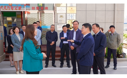 自治區(qū)人大督查團(tuán)深入企業(yè)調(diào)研，政企共商優(yōu)化營(yíng)商環(huán)境